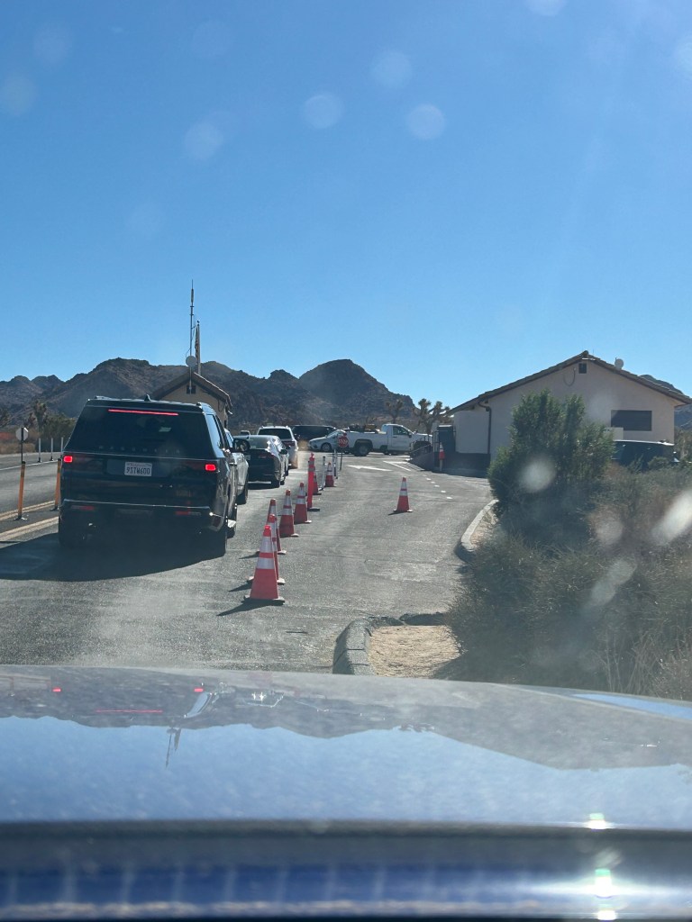 Cars waiting to get into Joshua Tree National Park during the government shutdown